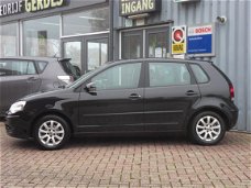 Volkswagen Polo - 1.4-16V 5deurs Climate control | Trekhaak