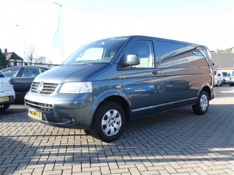 Volkswagen Transporter - 2.5 TDI L2H1 Trendline 130PK Automaat Airco Cruise Control Trekhaak - 1