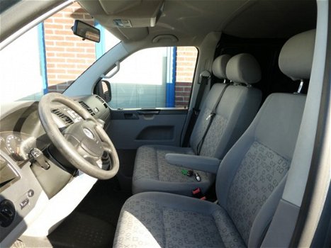 Volkswagen Transporter - 2.5 TDI L2H1 Trendline 130PK Automaat Airco Cruise Control Trekhaak - 1