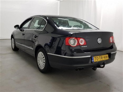 Volkswagen Passat - 1.9 TDI Comfortline - 1