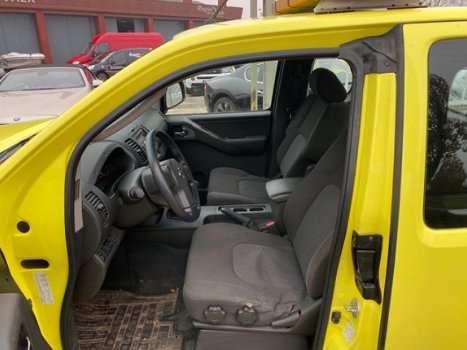 Nissan Navara - 2.5 dCi SE King Cab - 1