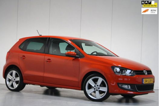 Volkswagen Polo - 1.2 TSI Highline NAVI|CLIMA|105PK|6 VERSNELLINGEN - 1