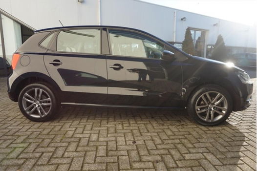 Volkswagen Polo - 1.0 MPI 75pk Comfortline Edition | Airco | Bluetooth | Cruise control - 1