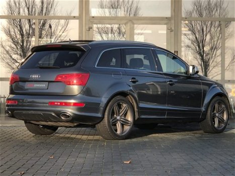 Audi Q7 - 6.0 V12 TDI quattro 5+2 Keramische schijven, Dubbel dak, Adaptive cruise control, DVD , et - 1