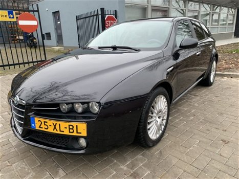 Alfa Romeo 159 Sportwagon - 2.4 JTD Q-Tronic Business - 1