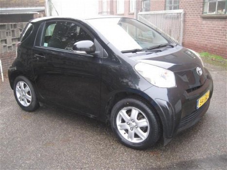 Toyota iQ - Airco / 1ste Eigenaar / APK 12-2020 - 1