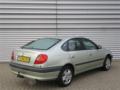 Toyota Avensis - 1.6 Sol - 1