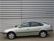 Toyota Avensis - 1.6 Sol - 1 - Thumbnail