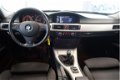 BMW 3-serie - 320d Efficient Dynamics Edition Luxury Line * XENON * NAVIGATIE * SPORTSTOELEN - 1 - Thumbnail