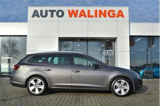 Seat Leon ST - 1.6 TDI Sport Leer Alcantara Sportstoel Led Verlichting DAB Navigatie Afn Trekhaak - 1