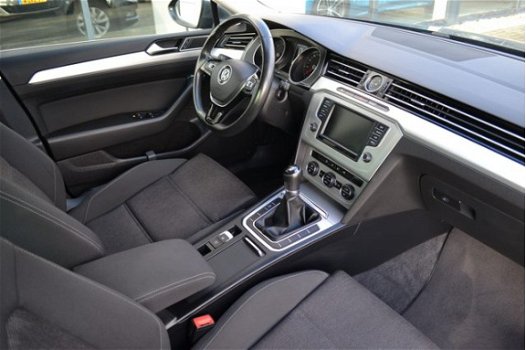 Volkswagen Passat Variant - 1.6 TDI Led Verlichting Navigatie Ergo Stoelen Cruise Control Nette Auto - 1