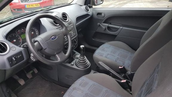 Ford Fiesta - 1.3-8V Champion - 1