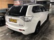 Mitsubishi Outlander - 2.0 PHEV Black&White - 1 - Thumbnail