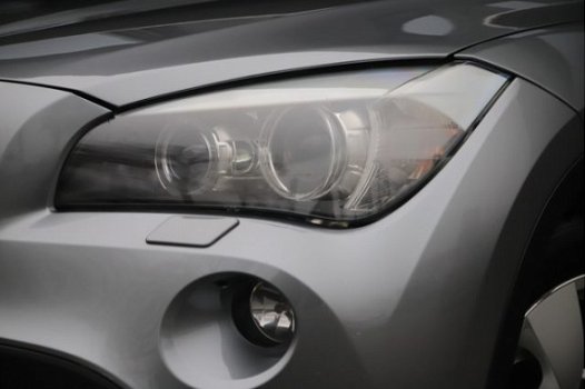 BMW X1 - sDrive18i Executive | Panoramadak | Navigatie | Stoelverwarming | Bi-Xenon - 1