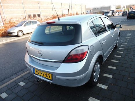 Opel Astra - 1.6 Enjoy 5 deurs met airco en trekhaak - 1