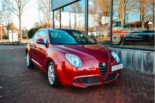 Alfa Romeo MiTo - 1.4 T Distinctive AUTOMAAT/ ECC/ EL.RAMEN/ AIRCO/ CV/ LMV/ ETC - 1