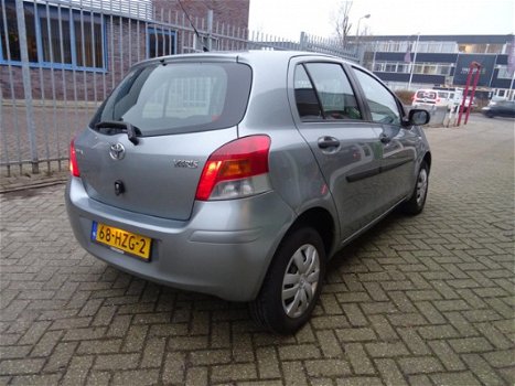 Toyota Yaris - 1.0 VVTi Acces 5 deurs zeer mooie auto - 1