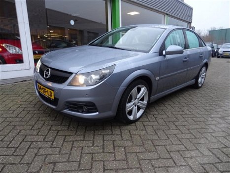 Opel Vectra GTS - 2.2-16V Executive in nieuwe staat - 1