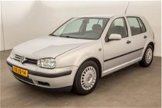 Volkswagen Golf - 1.4-16V Trendline Radio