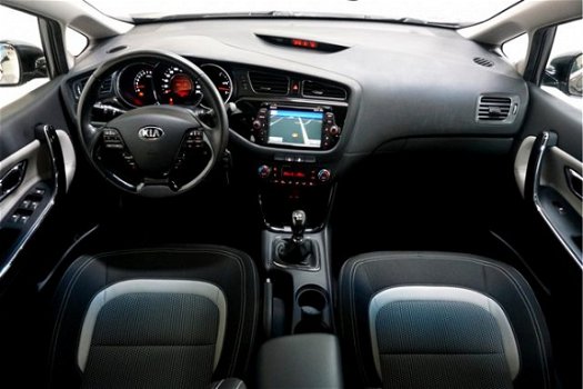 Kia Cee'd - 1.6 GDI Plus Pack Navigatie, - 1