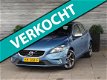 Volvo V40 - 2.0 D2 R-Design Business Leer Panoramadak Stoelverwarming - 1 - Thumbnail