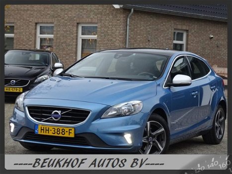 Volvo V40 - 2.0 D2 R-Design Business Leer Panoramadak Stoelverwarming - 1