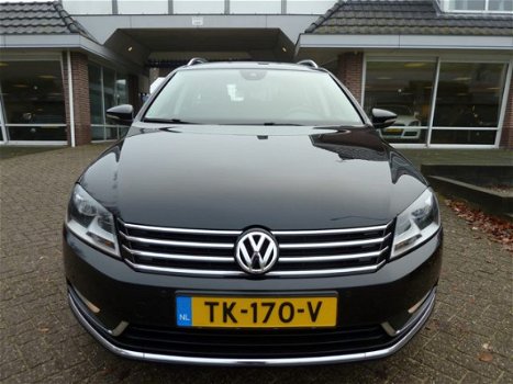 Volkswagen Passat Variant - 2.0 TDI Highline BlueMotion NAVIGATIE, AUTOMAAT ELECTR.W.K.B.TREKHAAK - 1