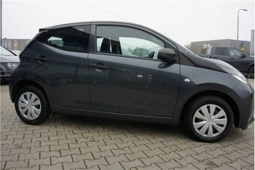 Toyota Aygo - X-Fun Airco + 6mnd bovag - 1