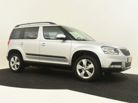 Skoda Yeti Outdoor - 1.2 TSI 105PK Ambition | Airco | Cruise Control | 17'' LMV | Radio CD | Bluetoo - 1