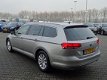 Volkswagen Passat Variant - 1.6 TDI Comfortline / Pano / Xenon / DAB+ / Navi - 1 - Thumbnail