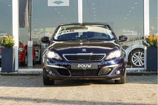 Peugeot 308 - 1.6 BlueHDi 120pk Blue Lease Executive + Panoramadak + Navigatie - 1