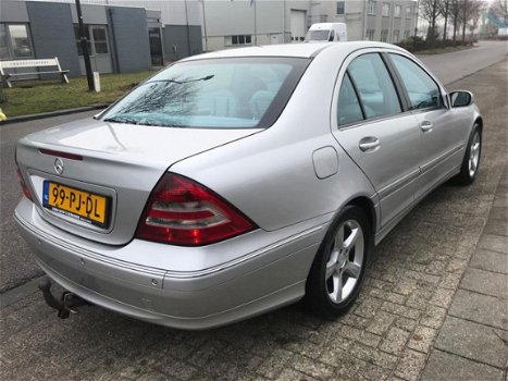 Mercedes-Benz C-klasse - 2, 2 CDI AVANTGARDE YOUNGTIMER IN NIEUW STAAT - 1