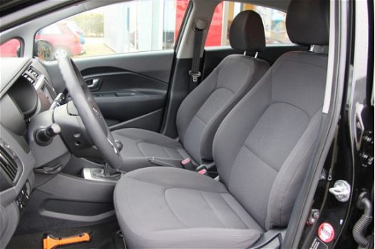 Kia Rio - 1.2 CVVT Comfort Pack *NAVIGATIE / TREKHAAK - 1