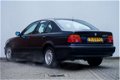 BMW 5-serie - 523i Executive Automaat Youngtimer Dealer onderhouden - 1 - Thumbnail