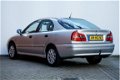 Mitsubishi Carisma - 1.6 EXE 2001 Trekhaak Youngtimer Garantie Onderhoud APK - 1 - Thumbnail