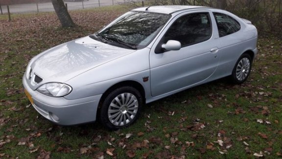 Renault Mégane Coupé - 1.6-16V Expression - 1