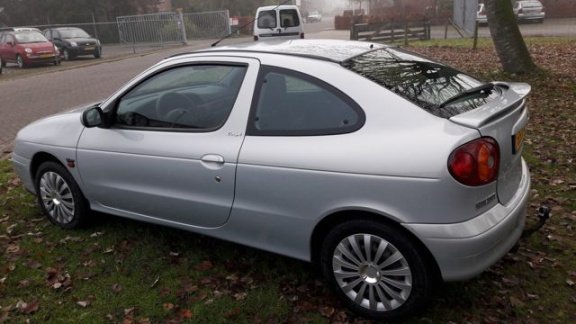 Renault Mégane Coupé - 1.6-16V Expression - 1