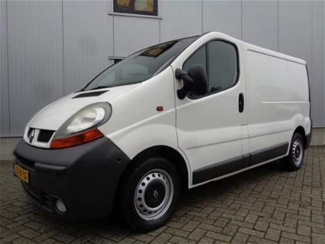 Renault Trafic - 1.9 dCi L1 H1 Série Spéciale Nette bus & 206000KM - 1