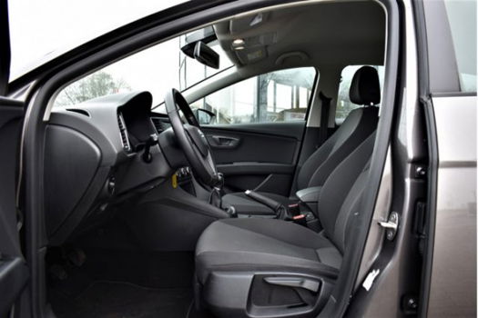 Seat Leon - 1.6 TDI Style 5drs, LED, Navigatie, Trekhaak, Climate Control - 1