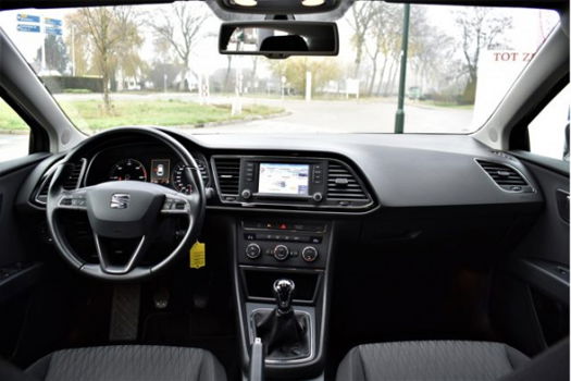 Seat Leon - 1.6 TDI Style 5drs, LED, Navigatie, Trekhaak, Climate Control - 1