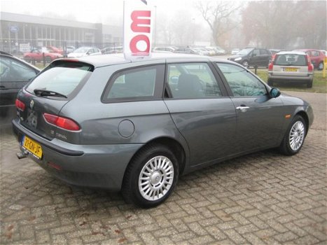 Alfa Romeo 156 Sportwagon - 1.8-16V T.Spark TOP-AUTO - 1