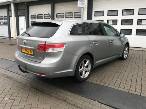 Toyota Avensis Wagon - 2.2 D-4D Panoramic Business Special - 1