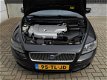 Volvo V50 - 2.4 D5 Automaat Edition II met Leer / Climate Control / Cruise Control / 16
