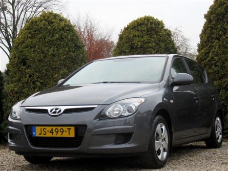 Hyundai i30 - 1.4i 5-drs / Airco - 1