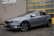 Volvo V40 - 2.0 D2 5drs R-Design Business BJ2015 LED V+A | Bi-Xenon | Navi | ECC