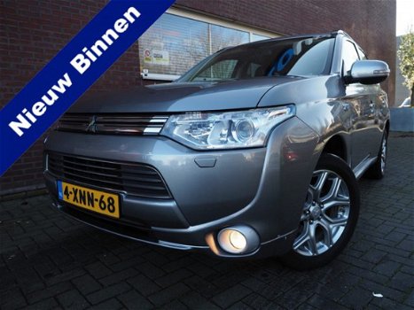 Mitsubishi Outlander - 2.0 PHEV Xenon Navi Clima Camera EX BTW - 1