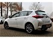 Toyota Auris - 1.8 Full Hybrid Lease Pro NL Auto Full Options - 1 - Thumbnail