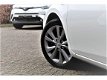 Toyota Auris - 1.8 Full Hybrid Lease Pro NL Auto Full Options - 1 - Thumbnail