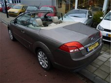 Ford Focus - Coupe-Cabriolet 1.6 16V Titanium