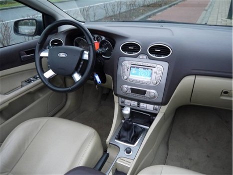 Ford Focus - Coupe-Cabriolet 1.6 16V Titanium - 1